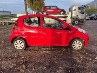 Peugeot 107 107, Hatchback, 2005 / 2014 1.0 12V picture 4