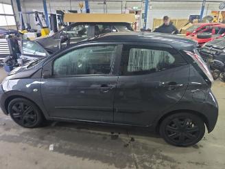Toyota Aygo Aygo (B40), Hatchback, 2014 1.0 12V VVT-i picture 3