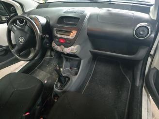 Toyota Aygo Aygo (B10), Hatchback, 2005 / 2014 1.0 12V VVT-i picture 12