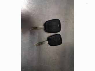 Coche siniestrado Toyota Aygo Aygo (B10), Hatchback, 2005 / 2014 1.0 12V VVT-i 2010/4