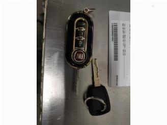 Salvage car Fiat 500 500 (312), Hatchback, 2007 0.9 TwinAir 85 2011/8