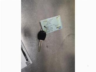 Coche siniestrado Chevrolet Kalos Kalos (SF48), Hatchback, 2002 / 2008 1.2 2008/8