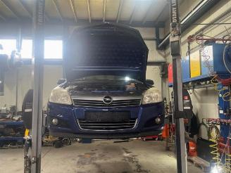 Uttjänta bilar auto Opel Astra Astra H (L48), Hatchback 5-drs, 2004 / 2014 1.6 16V 2008/5