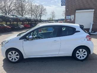 Autoverwertung Peugeot 208 208 I (CA/CC/CK/CL), Hatchback, 2012 / 2019 1.0 Vti 12V PureTech 2014/7