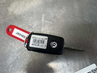 Vrakbiler auto Volkswagen Up! Up! (121), Hatchback, 2011 1.0 12V 60 2016/9