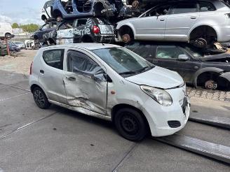 Vrakbiler auto Suzuki Alto Alto, Hatchback 5-drs, 2009 1.0 12V 2011/3