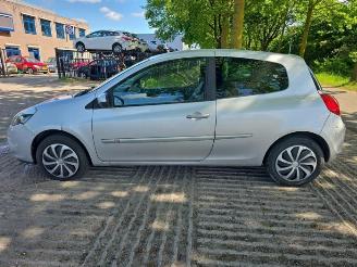 Renault Clio Clio III (BR/CR), Hatchback, 2005 / 2014 1.2 16V 75 picture 3