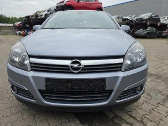 Uttjänta bilar auto Opel Astra Astra H (L48), Hatchback 5-drs, 2004 / 2010 1.6 16V Twinport 2004/7