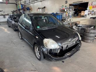 Toyota Yaris Yaris (P1), Hatchback, 1999 / 2005 1.3 16V VVT-i picture 2