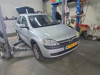 Uttjänta bilar auto Opel Corsa Corsa C (F08/68), Hatchback, 2000 / 2009 1.2 16V 2002/12