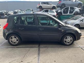 škoda osobní automobily Renault Mégane Scénic Scenic II (JM), MPV, 2003 / 2009 1.6 16V 2008/9