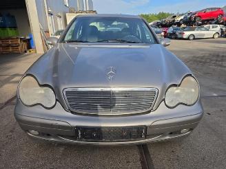 Vrakbiler auto Mercedes C-klasse C (W203), Sedan, 2000 / 2007 1.8 C-180K 16V 2002/10