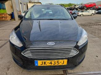 Vrakbiler auto Ford Focus Focus 3 Wagon, Combi, 2010 / 2020 1.0 Ti-VCT EcoBoost 12V 125 2015/9