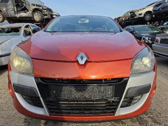 Uttjänta bilar auto Renault Mégane Megane III Coupe (DZ), Hatchback 3-drs, 2008 / 2016 1.4 16V TCe 130 2011/1
