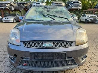 Vrakbiler auto Ford Fiesta Fiesta 5 (JD/JH), Hatchback, 2001 / 2009 2.0 16V ST150 2007/4