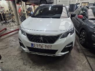 uszkodzony samochody osobowe Peugeot 3008  2017/6
