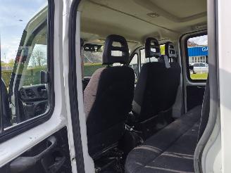 Iveco Daily Daily dubbelcabine  2.3 picture 10