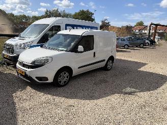 Salvage car Fiat Doblo DOBLO 1.6 MULTIJET 148000 KM AIRCO 2016/8