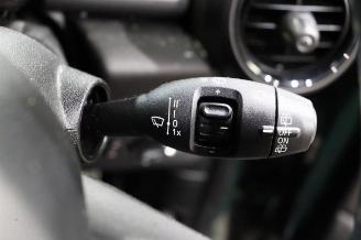 Mini Cooper Mini (F55), Hatchback 5-drs, 2013 1.5 12V Cooper picture 17