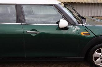 Mini Cooper Mini (F55), Hatchback 5-drs, 2013 1.5 12V Cooper picture 23