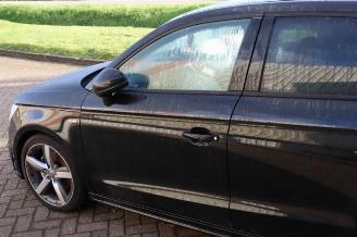 Audi A1 A1 Sportback (8XA/8XF), Hatchback 5-drs, 2011 / 2018 1.4 TFSI 16V 122 picture 22