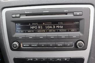 Skoda Octavia Octavia Combi (1Z5), Combi 5-drs, 2004 / 2013 1.6 TDI Greenline picture 12