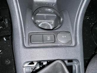 Volkswagen Up! Up! (121), Hatchback, 2011 1.0 MPI 12V picture 22