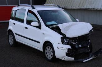 Vrakbiler auto Fiat Panda Panda (169), Hatchback, 2003 / 2013 1.2, Classic 2011/3