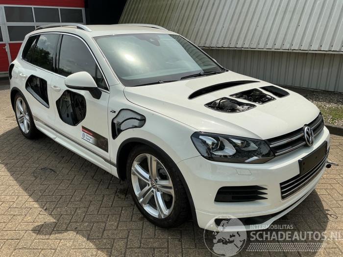 Volkswagen Touareg Touareg (7PA/PH), SUV, 2010 / 2018 4.2 TDI V8 DPF 32V