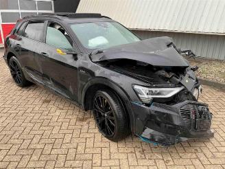Salvage car Audi E-tron E-tron (GEN), SUV, 2018 55 quattro 2019/11