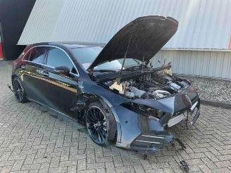 Vrakbiler auto Mercedes A-klasse A-Klasse AMG (177.0), Hatchback, 2018 / 2025 2.0 A-35 AMG Turbo 16V 4Matic 2019/10