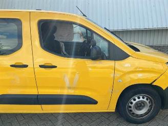 Peugeot Partner Partner (EA//EF/EN/EU), Van, 2018 1.5 BlueHDi 130 picture 32