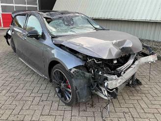 Vrakbiler auto Mercedes A-klasse A Limousine (177.1), Sedan, 2018 / 2026 1.5 A-180d 2019/10