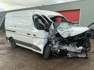 krockskadad bil auto Renault Master Master IV, Van, 2024 2.0 Blue dCi 150 2025/6