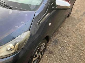 Peugeot 108 108, Hatchback, 2014 1.0 12V picture 27