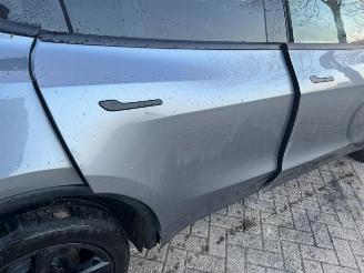 Tesla Model Y Model Y, SUV, 2025 RWD 58 kWh, Long Range RWD 75 kWh picture 21
