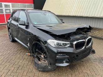 Vrakbiler auto BMW X3 X3 (G01), SUV, 2017 xDrive 30d 3.0 Turbo 24V Mild Hybrid 2021/10