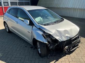 Auto da rottamare Hyundai I-30 i30 (GDHB5), Hatchback, 2011 1.6 GDI Blue 16V 2015/11
