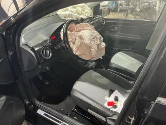 Volkswagen Up! Up! (121), Hatchback, 2011 1.0 12V 75 picture 27