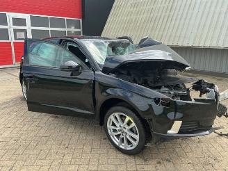 disassembly passenger cars Audi A3 A3 Sportback (8VA/8VF), Hatchback 5-drs, 2012 / 2020 1.0 TFSI 12V 2017/6