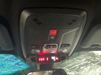 Peugeot 2008 2008 (UD/UK/UR/US/UX), MPV, 2019 e-2008 54 kWh picture 18