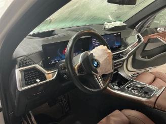 Vrakbiler auto BMW X5 X5 (G05), SUV, 2018 M60i xDrive 4.4i V8 32V Mild Hybrid 2025/10