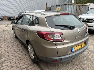 Damaged car Renault Mégane 1.5 DCI EXPRESSION 2012/5