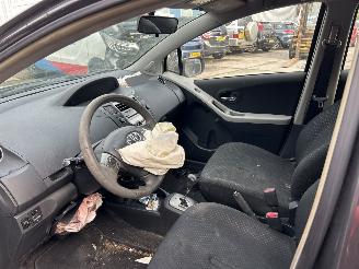 Toyota Yaris 1.3 VVTI ASPIRATION  AUTOMAAT picture 8