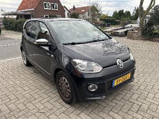 damaged passenger cars Volkswagen Up! 1.0 HIGH UP BLEUMOTION 2012/11