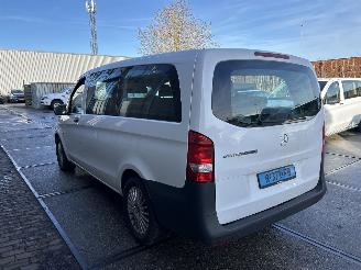 Unfallwagen Mercedes Vito e-VITO TOURER PRO L2 90 KWH  9 PERSOONS 2022/8