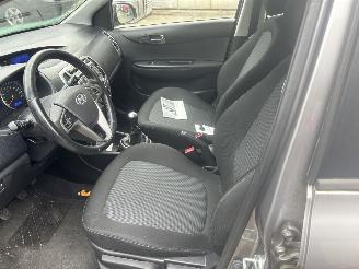 Hyundai I-20 1.2 I -MOTION picture 7