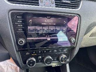 Skoda Octavia 1.0 TSI GREENTECH BUSINESS EDITION PLUS picture 8