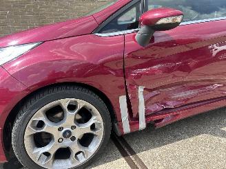Ford Fiesta 1.6 GHIA picture 6