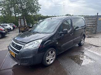 skadebil bedrijf Peugeot Partner 120   1.6  HDI 2015/9